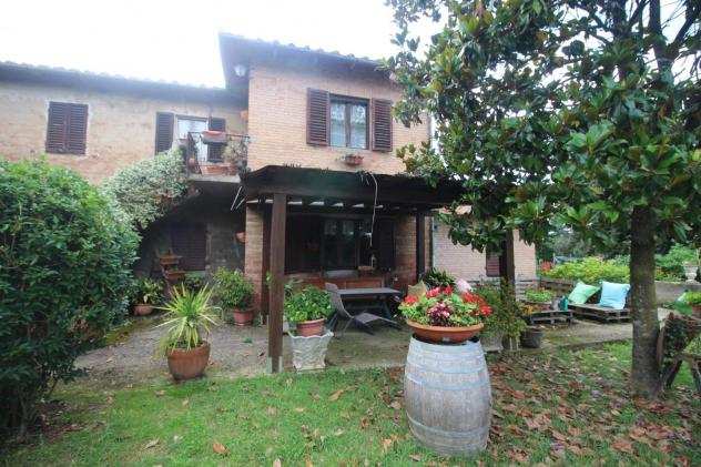 Colonica in vendita a Fogliano Grosso - Siena 240 mq Rif 1167654