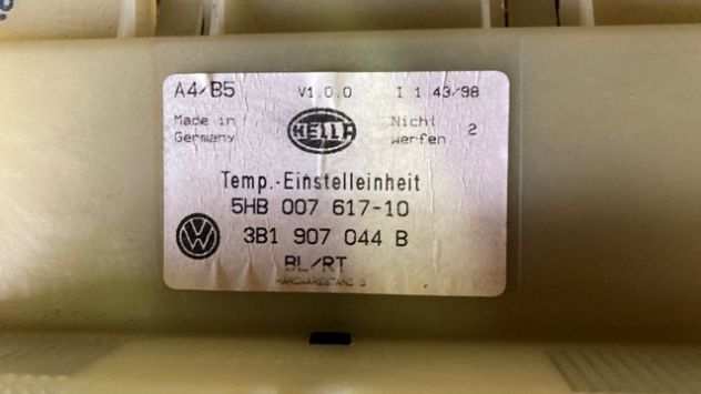 Comandi climatizzatore Volkswagen Golf 4 del 2001 (3B1907044B)