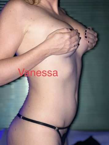 COME POTRESTI CERCARE DI MEGLIO NUOVO CENTRO VANESSA ITALIANA FOTO VERE