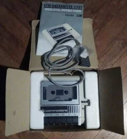 Commodore Datassette 1530 C2N in confezione originale (LEGGERE BENE ANNUNCIO)