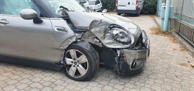 Compro auto incidentate fuse rotte Pescara T 3355609958