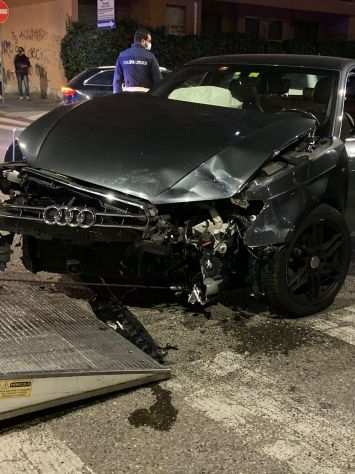 Compro auto incidentate fuse rotte Rimini T 3355609958