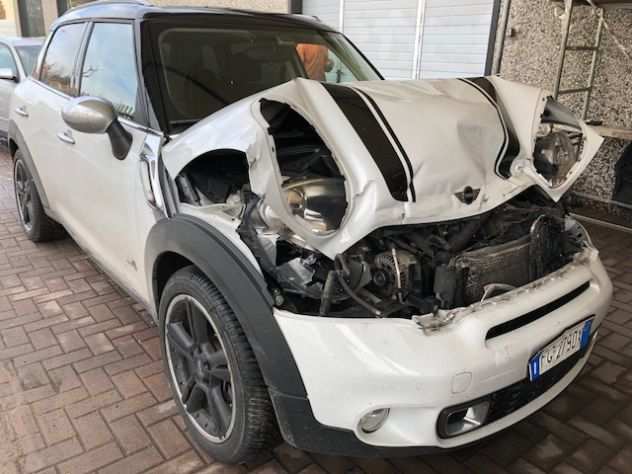 COMPRO AUTO INCIDENTATE LA SPEZIA T.3487444558