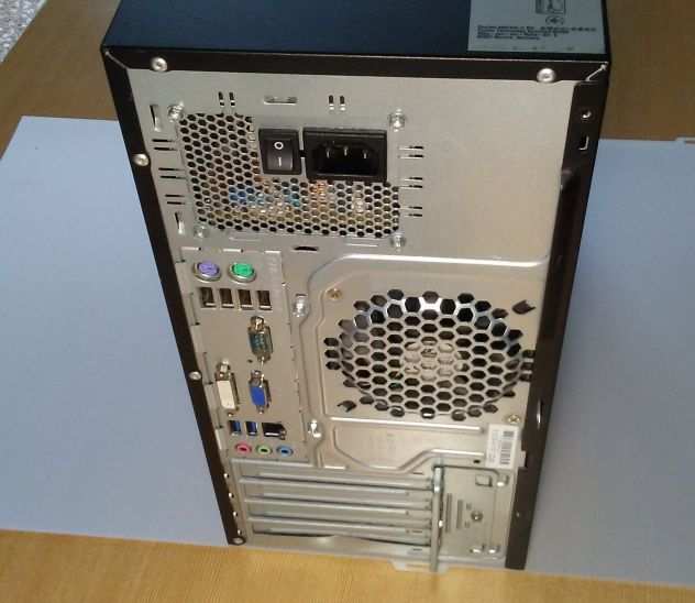 Computer Fujitsu ESPRIMO P520 ricondizionato