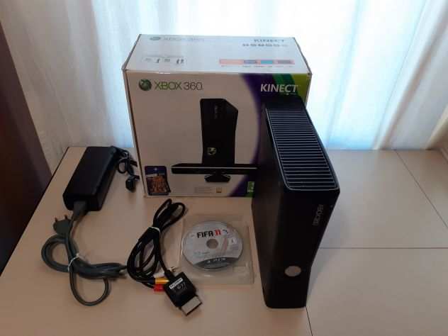 Consolle xbox 360 BOXATA  GIOCO FIFA 11