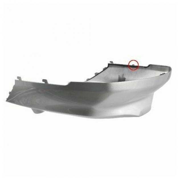 Coperchio inferiore del codone Suzuki Burgman 4732114G00YAU