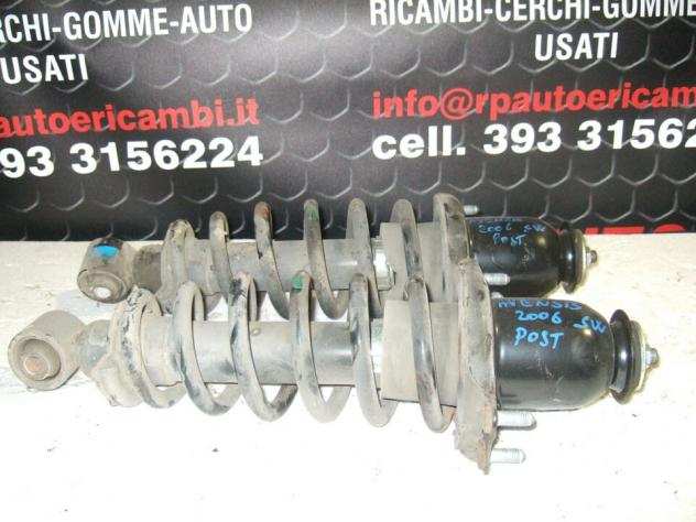 Coppia ammortizzatori posteriori toyota avensis sw