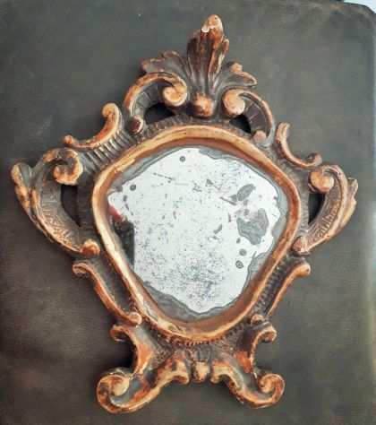 Coppia Antichi Specchi fine 700 al mercurio cornice cartagloria , pezzi unici l