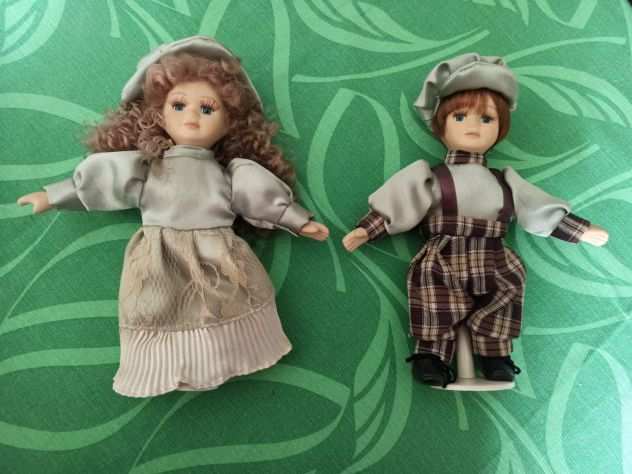 Coppia di Bambole in Porcellana, maschio e femmina