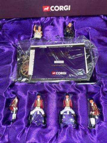 Corgi Toys - Giocattolo Box commemorativo Queen Elizabeth II  Golden Jubilee 1952-2002 - 2010-2020