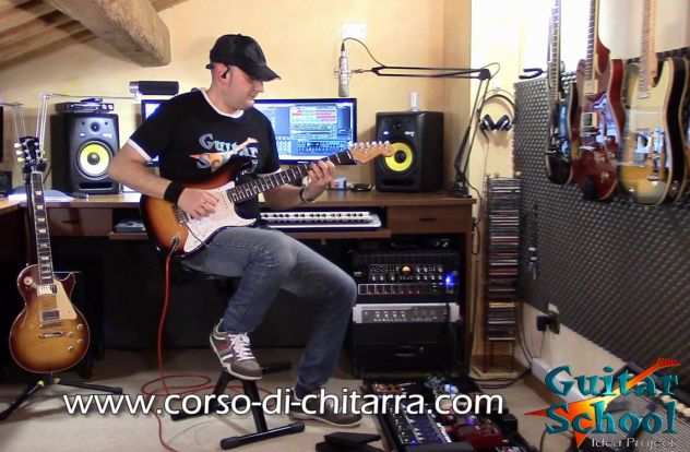 Corsi di chitarra elettrica e acustica su Zoom e Skype lezioni individuali