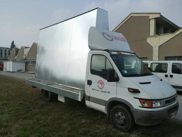 Costruzione Camion Vela Pubblicitari