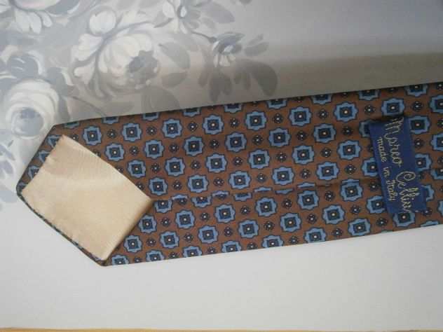 Cravatta di lanaseta Virgilins azzurra (Italia) anni 90