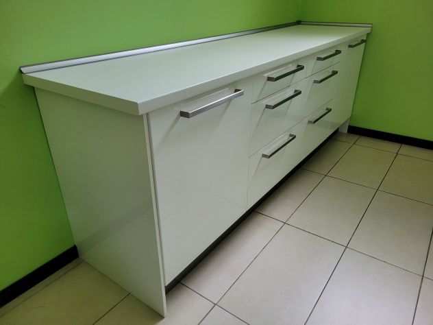 Credenza in Laminato Bianco