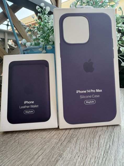 Custodia iPhone 14 Pro Max Silicone e Portafoglio Pelle MagSafe