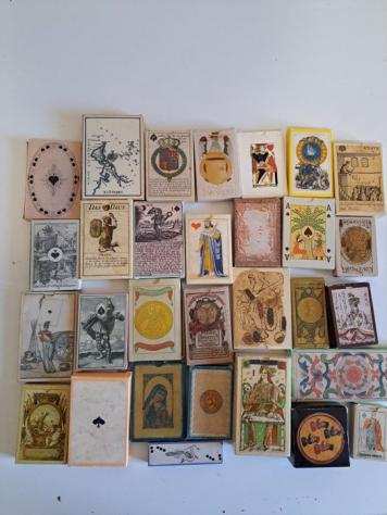 Del Prado - Carte da gioco (30) - Carte da gioco Storiche da Collezione - Carta plastificata