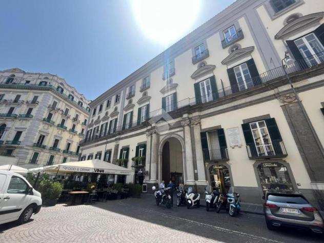 deposito Piazza dei Martiri, NAPOLI