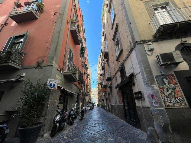 deposito Vico Belledonne a Chiaia, NAPOLI