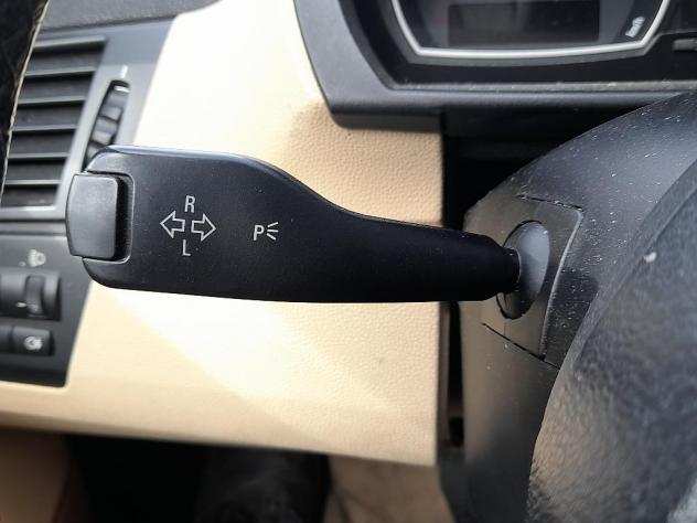 DEVIOGUIDA LUCI SX. BMW X3 laquoE83raquo (2004)