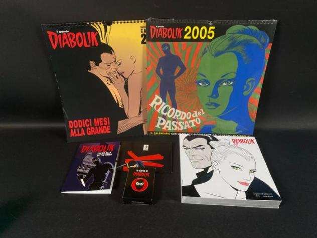 Diabolik - 7x Gadget - Karte, Albetti, Catalogo, Calendari, Orologio