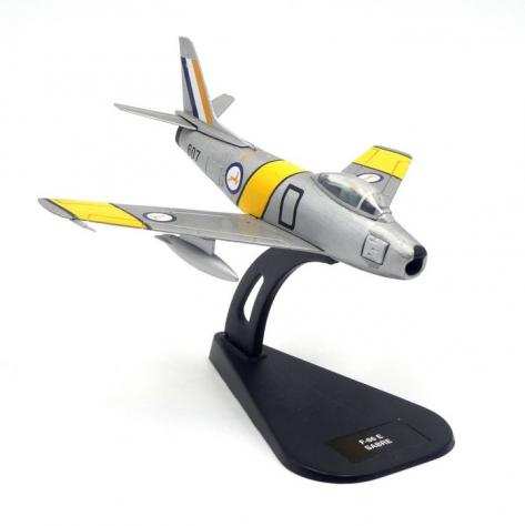 Die Cast - 3 Modellini Aerei Americani da Caccia North American F-86 Sabre, General Dynamics F-16 Fighting Falcon e Vought F-8 Crusader - 1950-1959 -