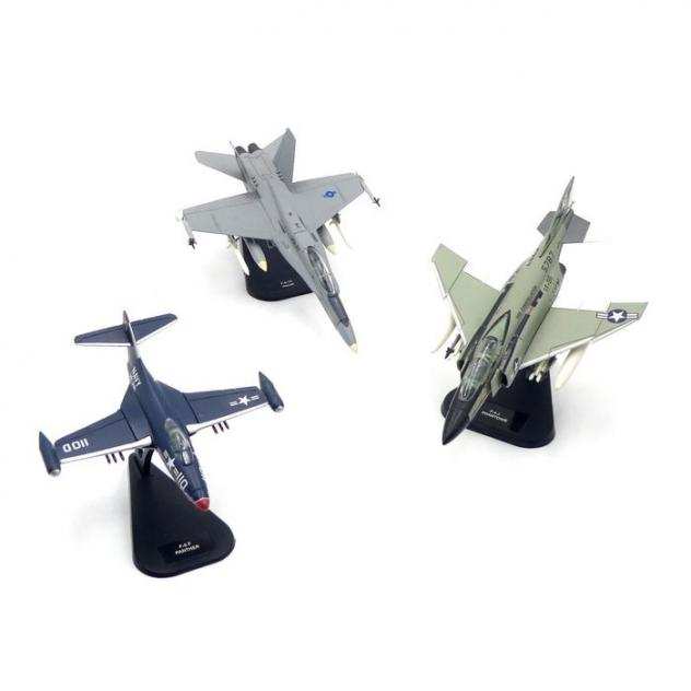 Die Cast - 3 Modellini Aerei Navy Grumman F9F Panther, McDonnell Douglas FA-18 Hornet e McDonnell Douglas F-4 Phantom II - 1980-1989 - Stati Uniti
