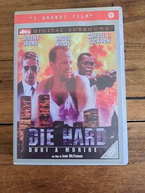 DIE HARD DURI A MORIRE