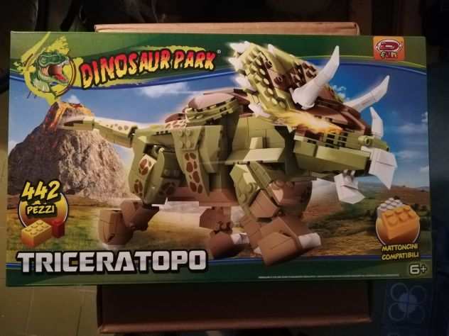 Dinosaur Park TRICERATOPO 442 pezzi
