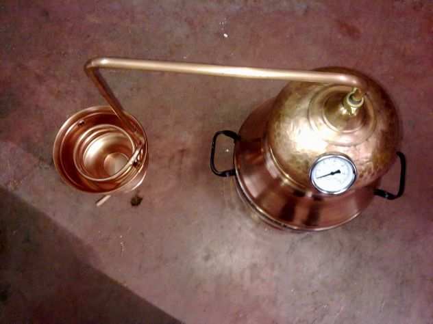 Distillatore in rame 23 litri a serpentina, nuovo, alambicco.