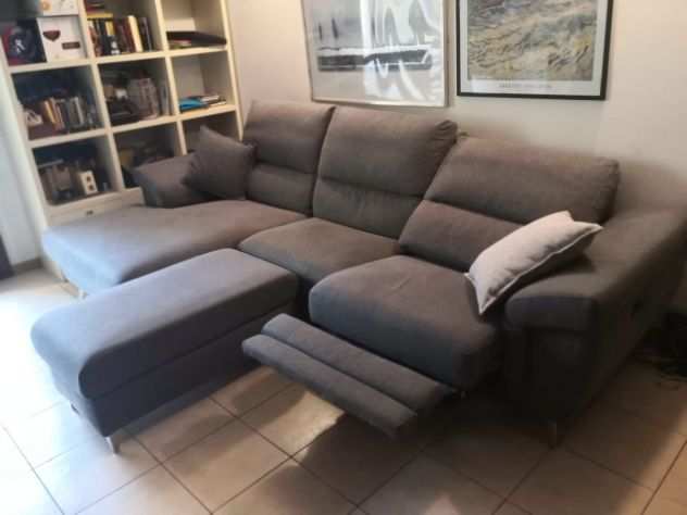 Divano1 relax regolabilePouf Poltr.sofagrave come nuovi. Affare Top Imperdibile