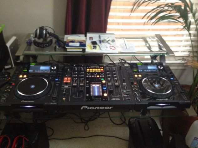 DJ Pioneer CDJ-2000 DJM-2000