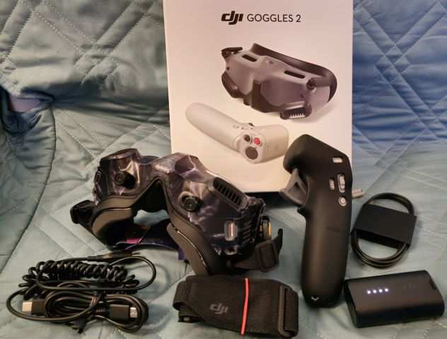 DJI Goggles 2 piugrave Dji Motion Controller per droni