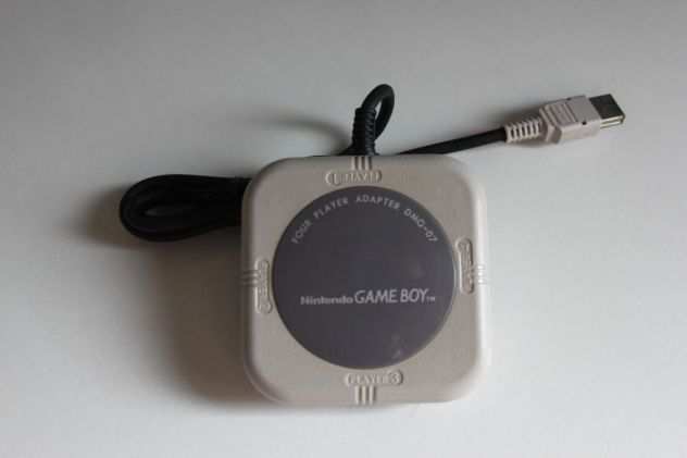 DMG-07 Nintendo Game Boy Multitap usato buone condizioni e funzionante
