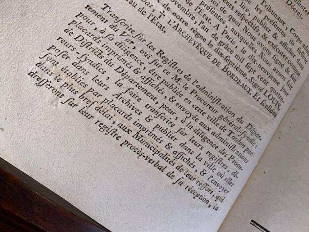 Documento - Assembleacutee Nationale francaise - LOI vente Roi Louis XVI Deacutecret - 1790