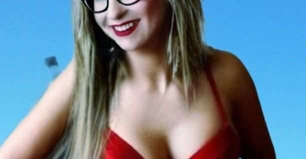 DOMENICA APERTO ANCHE CON 4 MANI X MASSAGGIARTI IN MODO SENSUALE