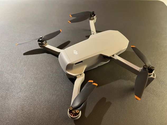 Drone 4K DJI Mini 2 Fly More Combo