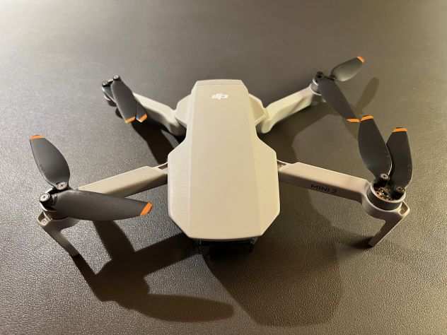 Drone DJI Mini 2 Fly More Combo con filtri ND da 4, 8, 16 e CPL