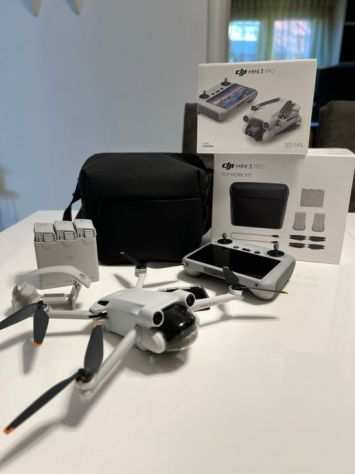 Drone DJI Mini 3 Pro (DJI RC)  Fly More Combo  DJI Care