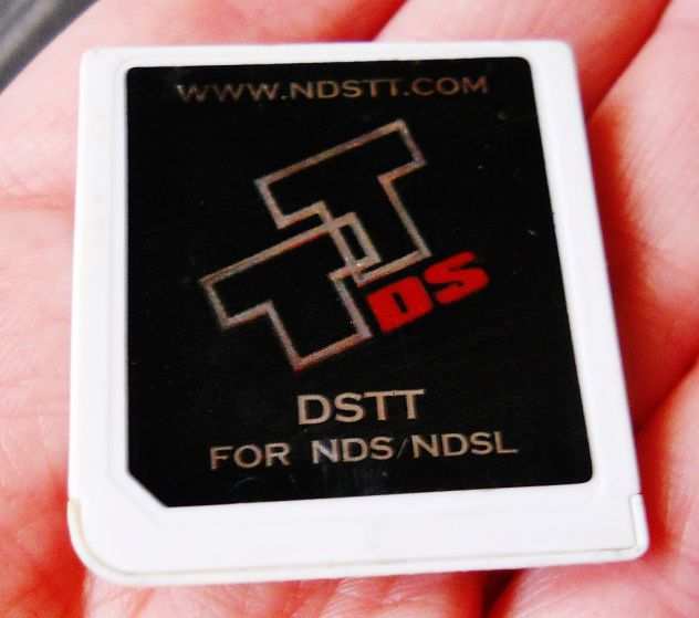 DSTT CARD SCHEDA NINTENDO DS  DS LITE  DSI adattatore rom R4 giochi cartuccia
