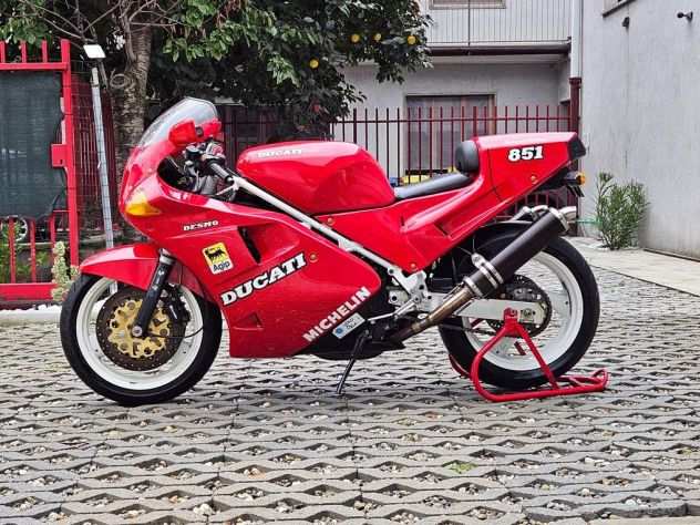 Ducati - 851 Superbike - Monoposto - DEUS Garage