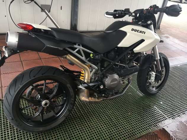 Ducati HYPERMOTARD 796