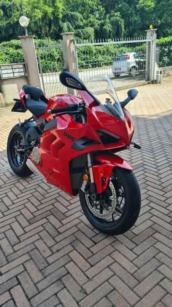 Ducati panigale v4