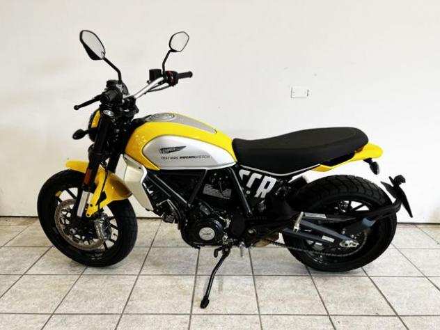 DUCATI Scrambler 800 Icon Giallo