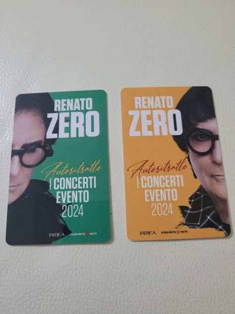 Due biglietti per il concerto di Renato Zero a Roma del 21032024