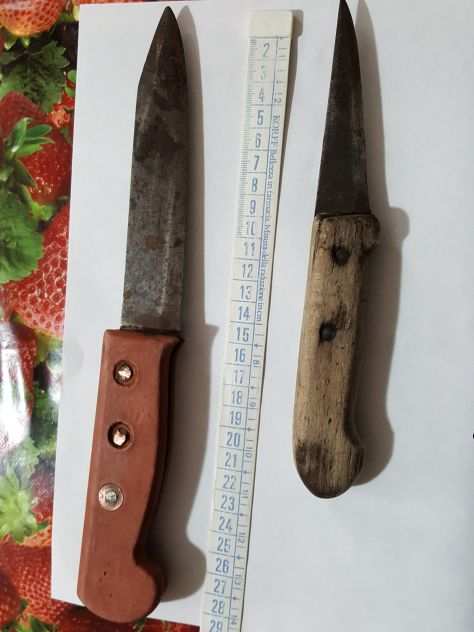 Due coltelli vintage