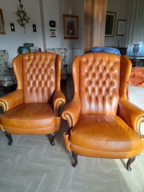 Due Poltrone in pelle Bergere vintage