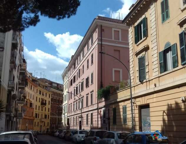 Due stanze singole  RE DI ROMA