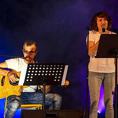 Duo acustico di Udine offresi per live in locali, sagre e feste private