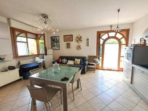 Duplex in vendita a Marina di Massa - Massa 85 mq Rif 1177372