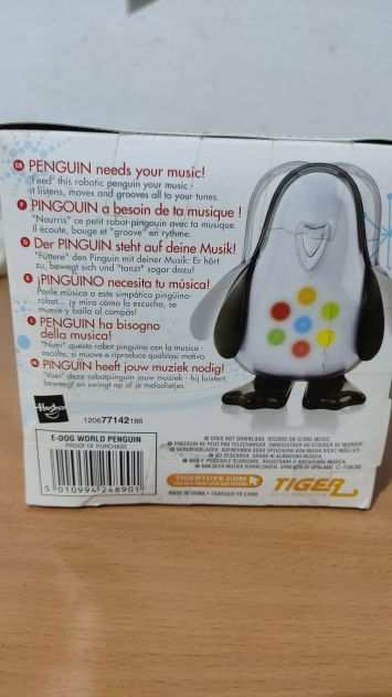 e-Dog World - Pinguino che balla a ritmo di musica